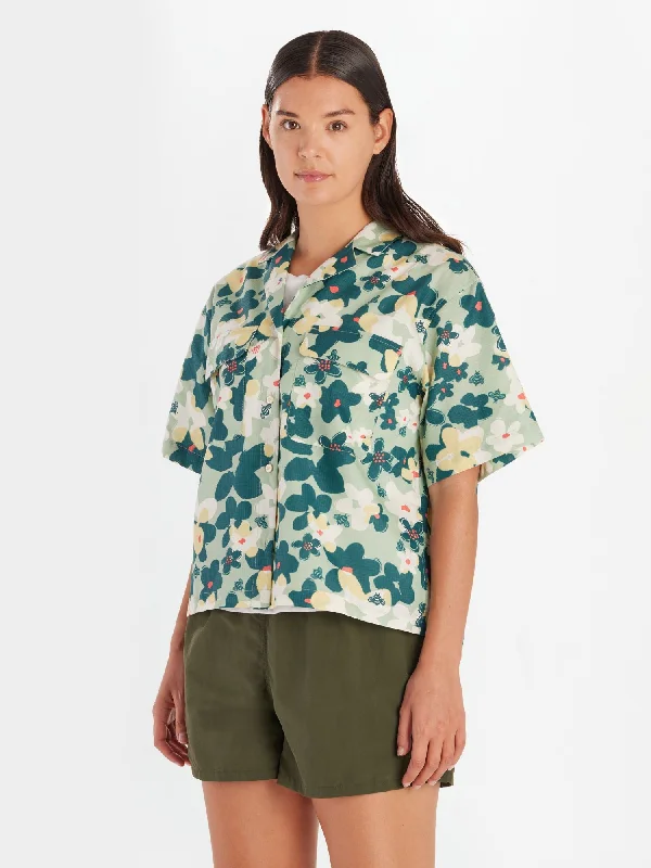 Women's Muir Camp Collar Novelty Short Sleeve Shirt - Frosty Green Pollinate